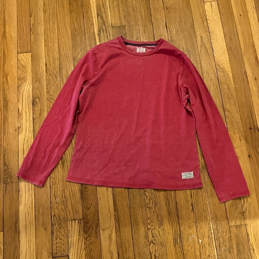 Flag & anthem red long sleeve boys (kids) size 18